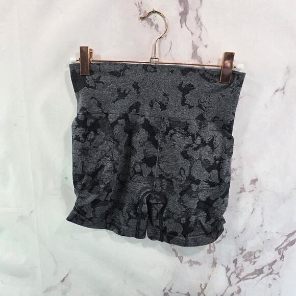 Gymshark Shorts Womens Small Black Gray Seamless Bike Ruched Tie Dye Lifting - Picture 1 of 10